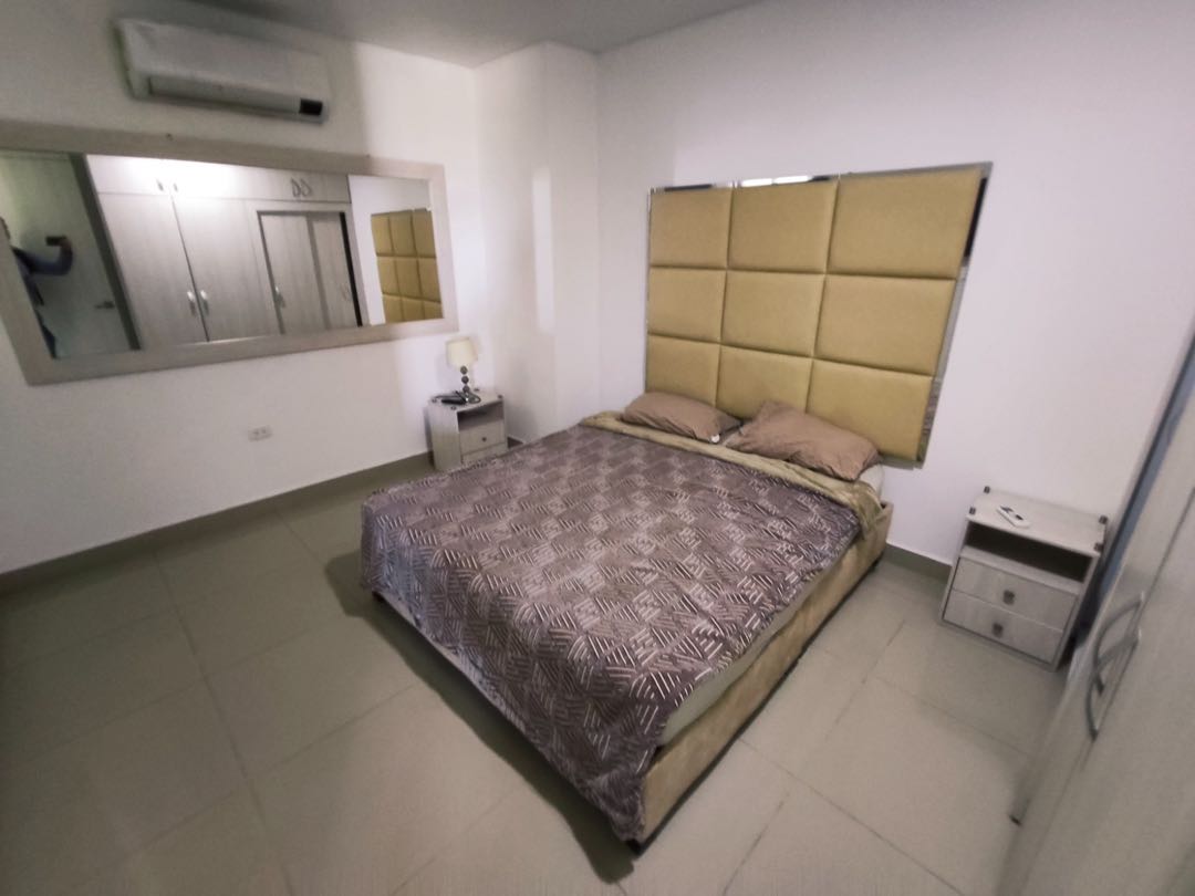 APARTAMENTO AMOBLADO EN ARRIENDO EN CRESPO - CARTAGENA