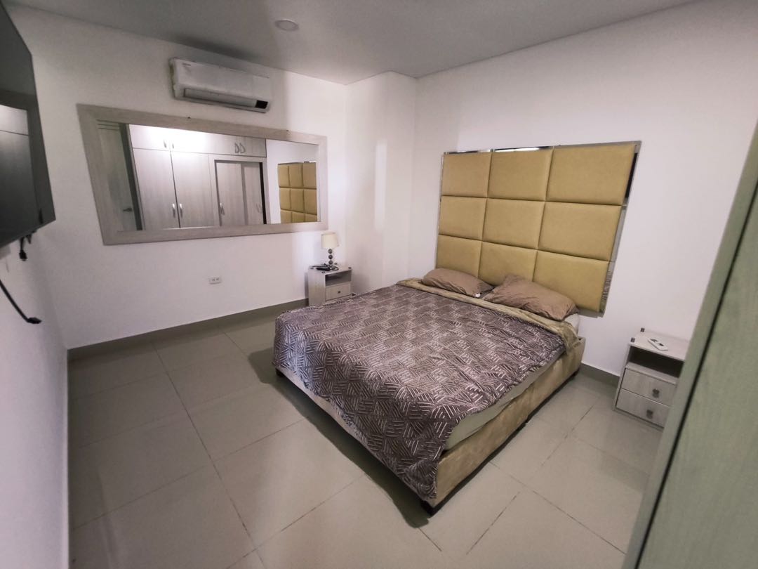 APARTAMENTO AMOBLADO EN ARRIENDO EN CRESPO - CARTAGENA