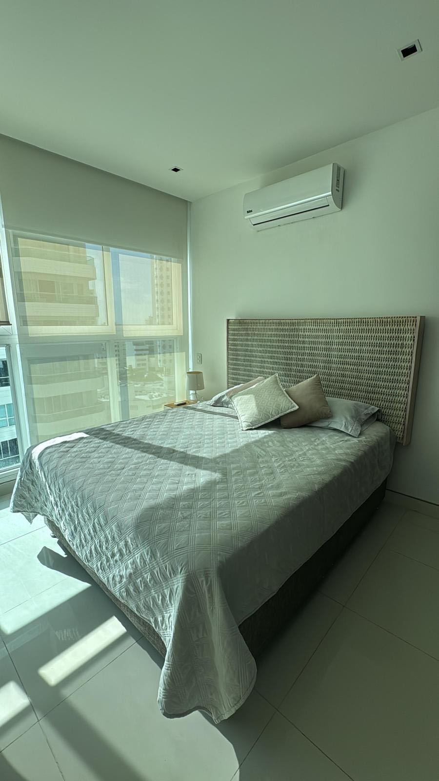 APARTAMENTO AMOBLADO EN ARRIENDO EN CASTILLOGRANDE- CARTAGENA