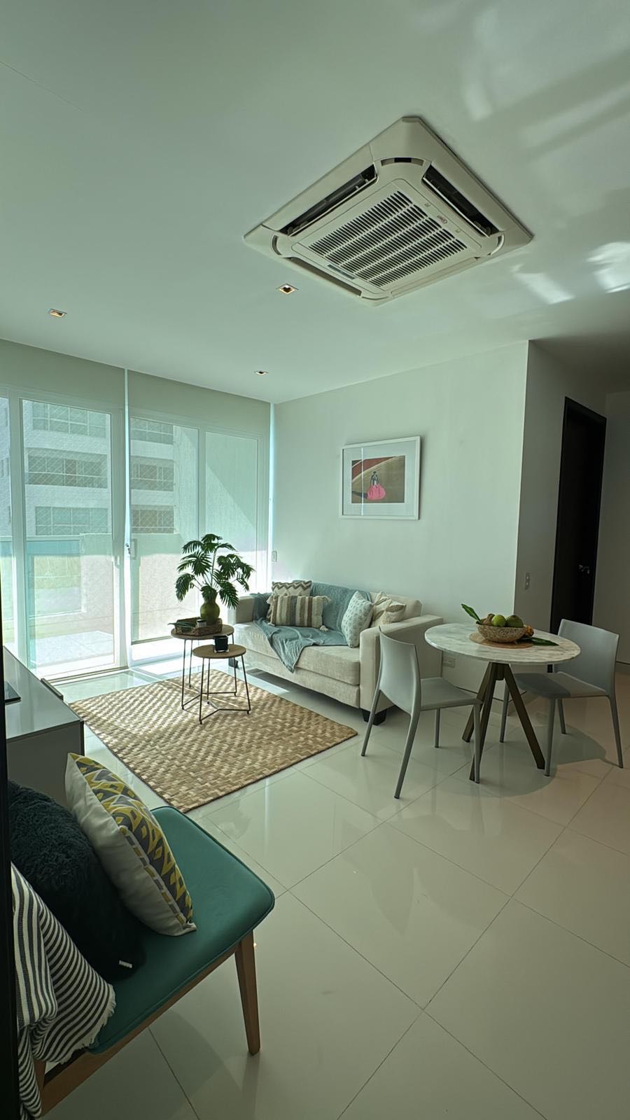 APARTAMENTO AMOBLADO EN ARRIENDO EN CASTILLOGRANDE- CARTAGENA