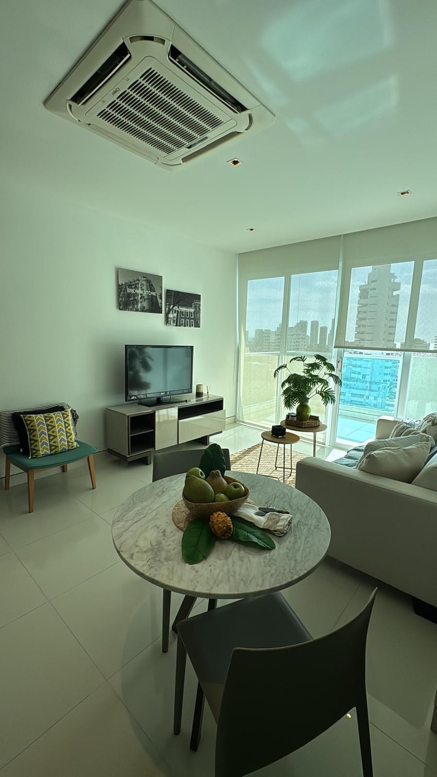 APARTAMENTO AMOBLADO EN ARRIENDO EN CASTILLOGRANDE- CARTAGENA