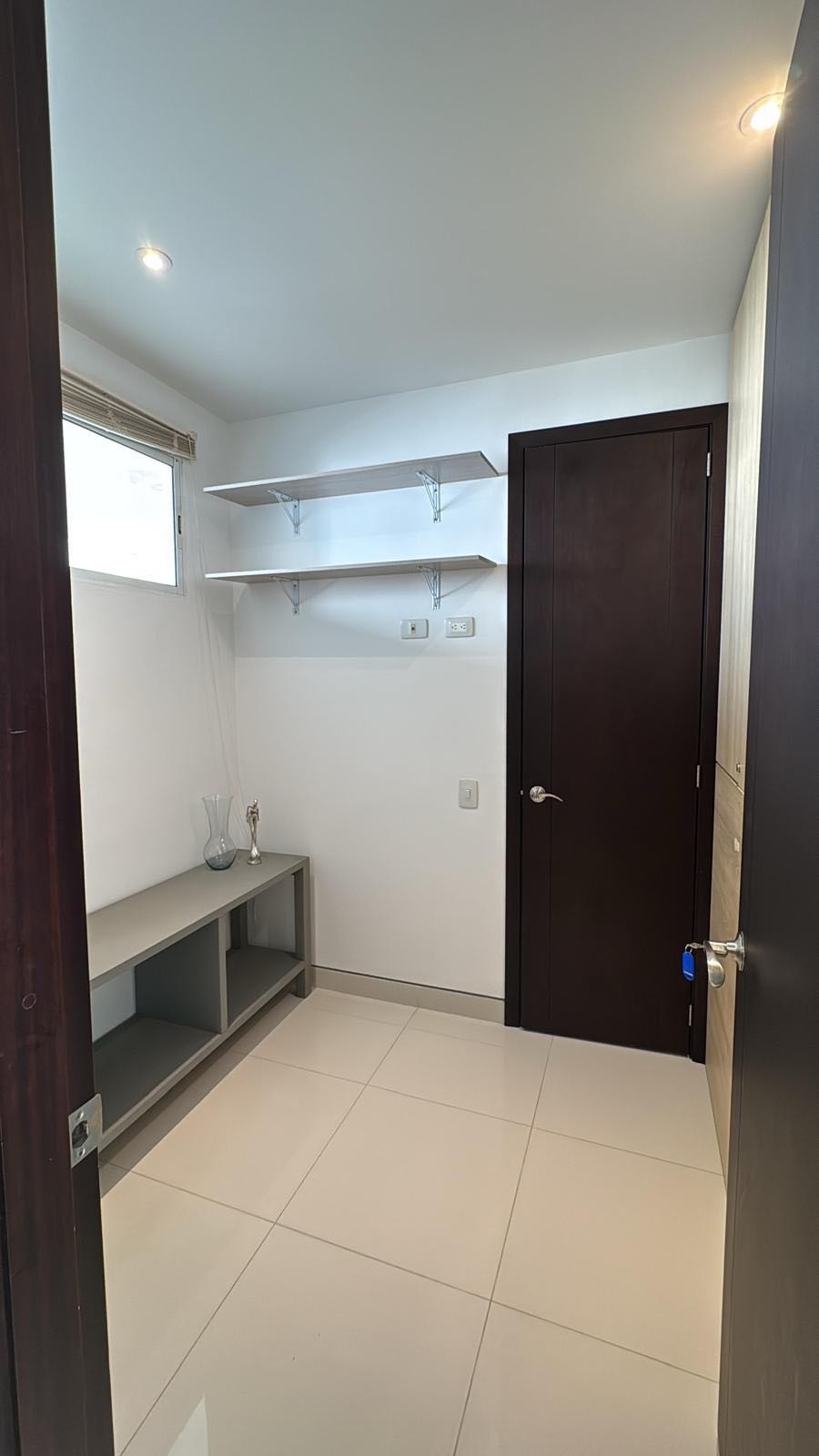 APARTAMENTO AMOBLADO EN ARRIENDO EN CASTILLOGRANDE- CARTAGENA