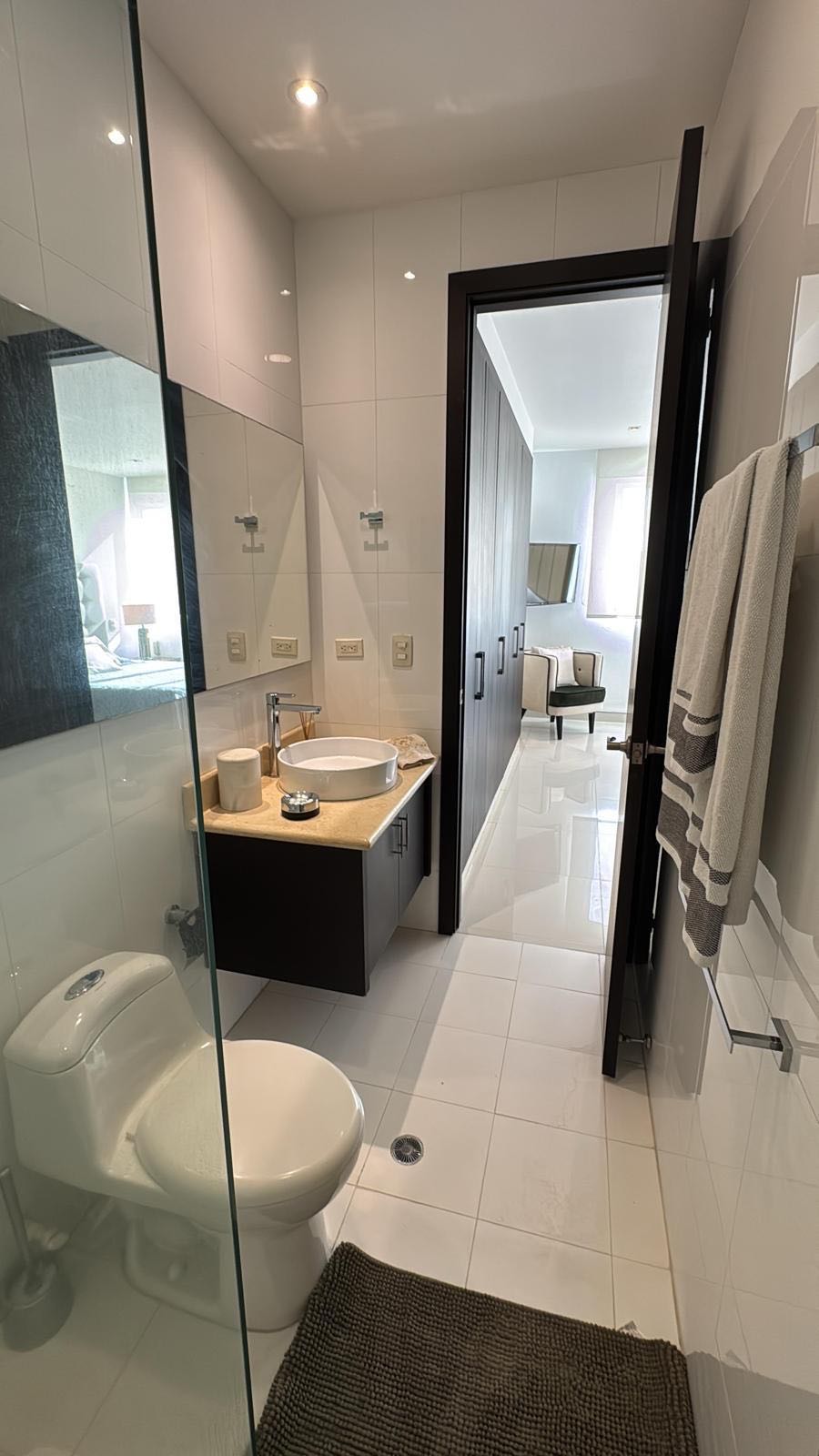 APARTAMENTO AMOBLADO EN ARRIENDO EN CASTILLOGRANDE- CARTAGENA