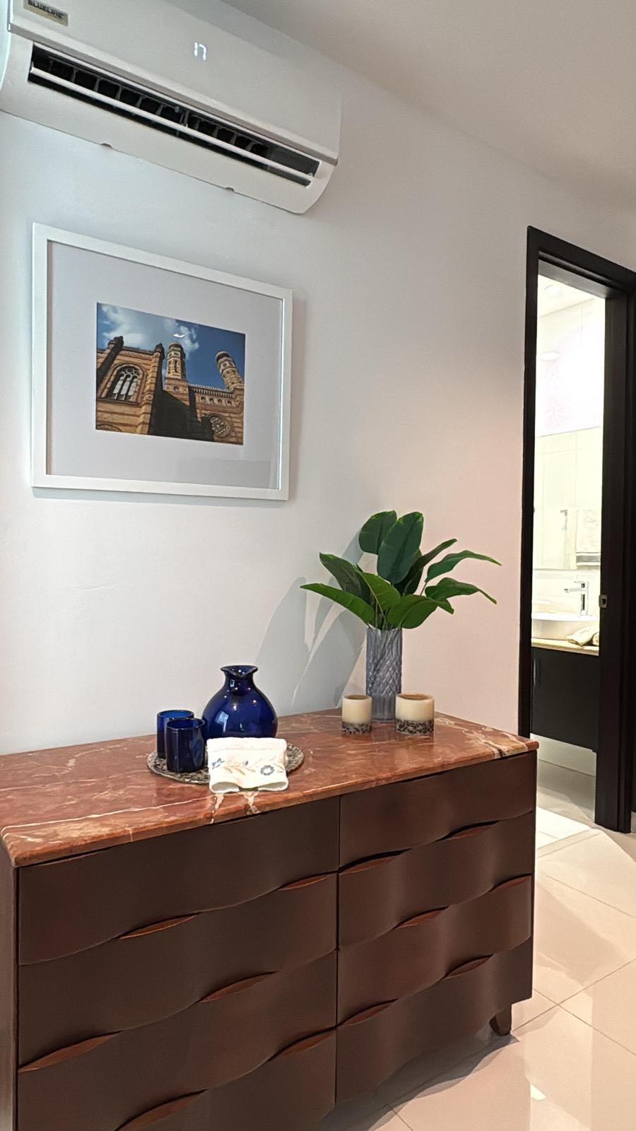 APARTAMENTO AMOBLADO EN ARRIENDO EN CASTILLOGRANDE- CARTAGENA