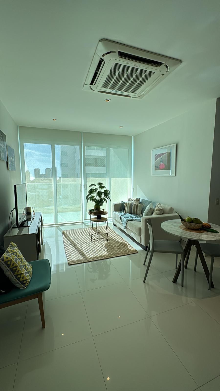 APARTAMENTO AMOBLADO EN ARRIENDO EN CASTILLOGRANDE- CARTAGENA