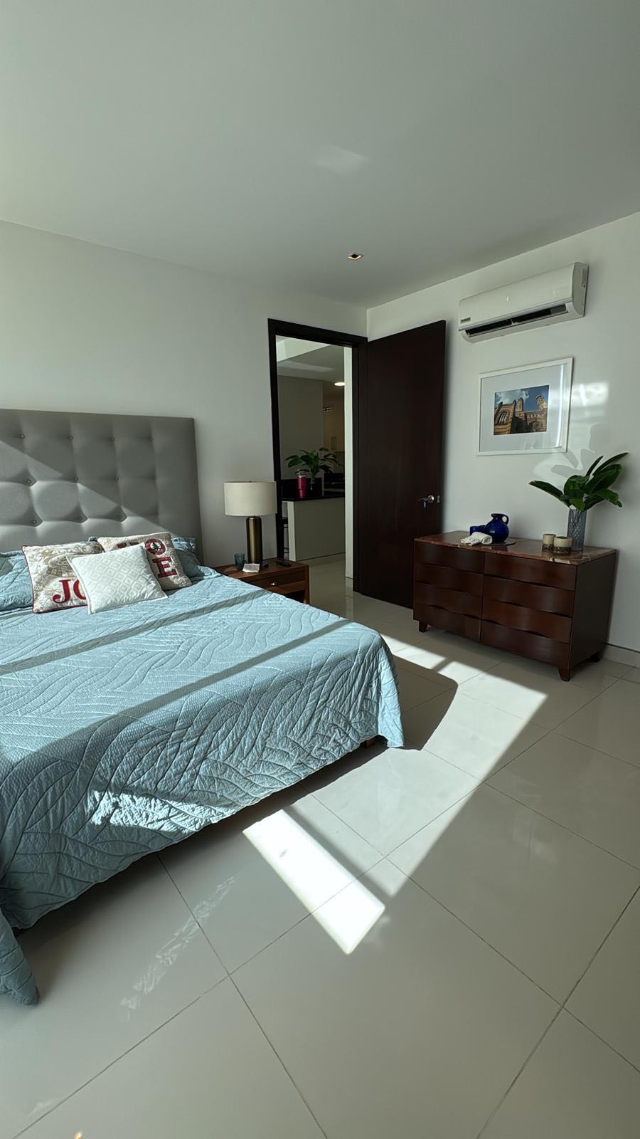 APARTAMENTO AMOBLADO EN ARRIENDO EN CASTILLOGRANDE- CARTAGENA