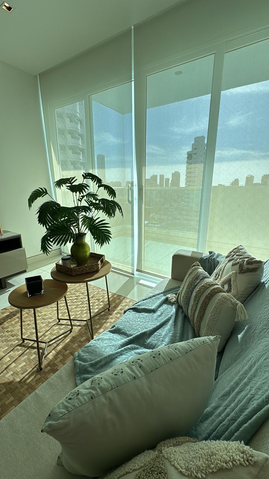 APARTAMENTO AMOBLADO EN ARRIENDO EN CASTILLOGRANDE- CARTAGENA