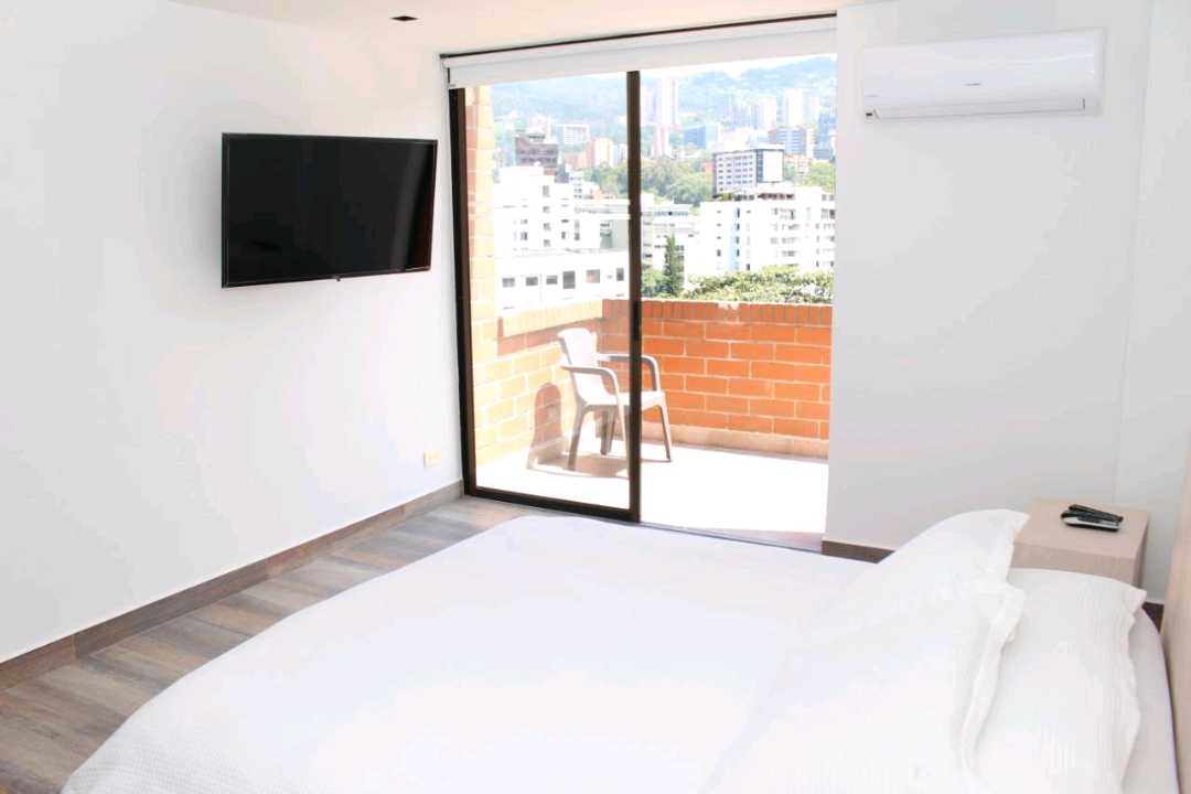 Apartamento amoblado en arriendo Poblado PC12