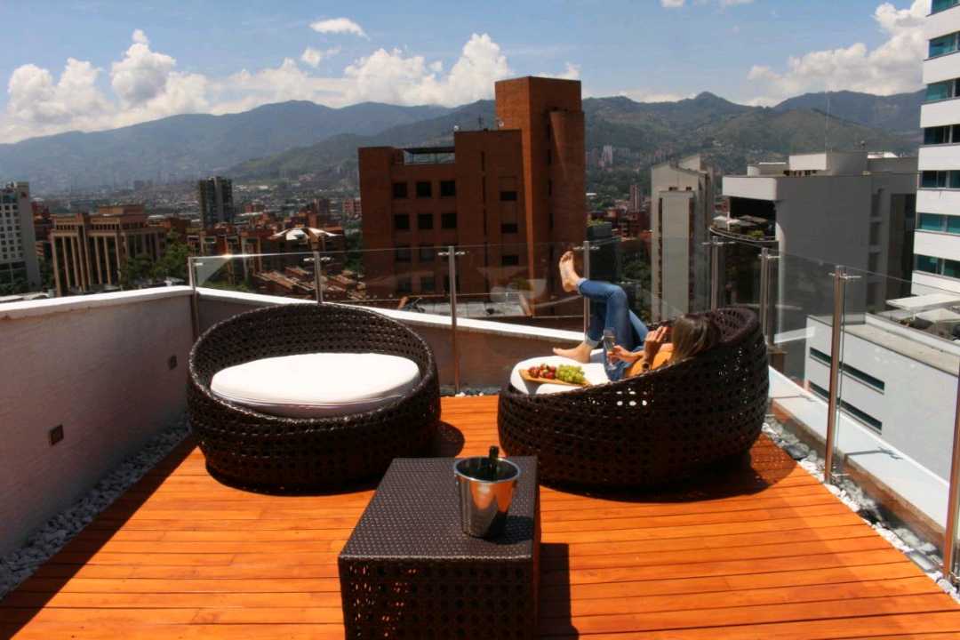 Apartamento amoblado en arriendo Poblado PC12