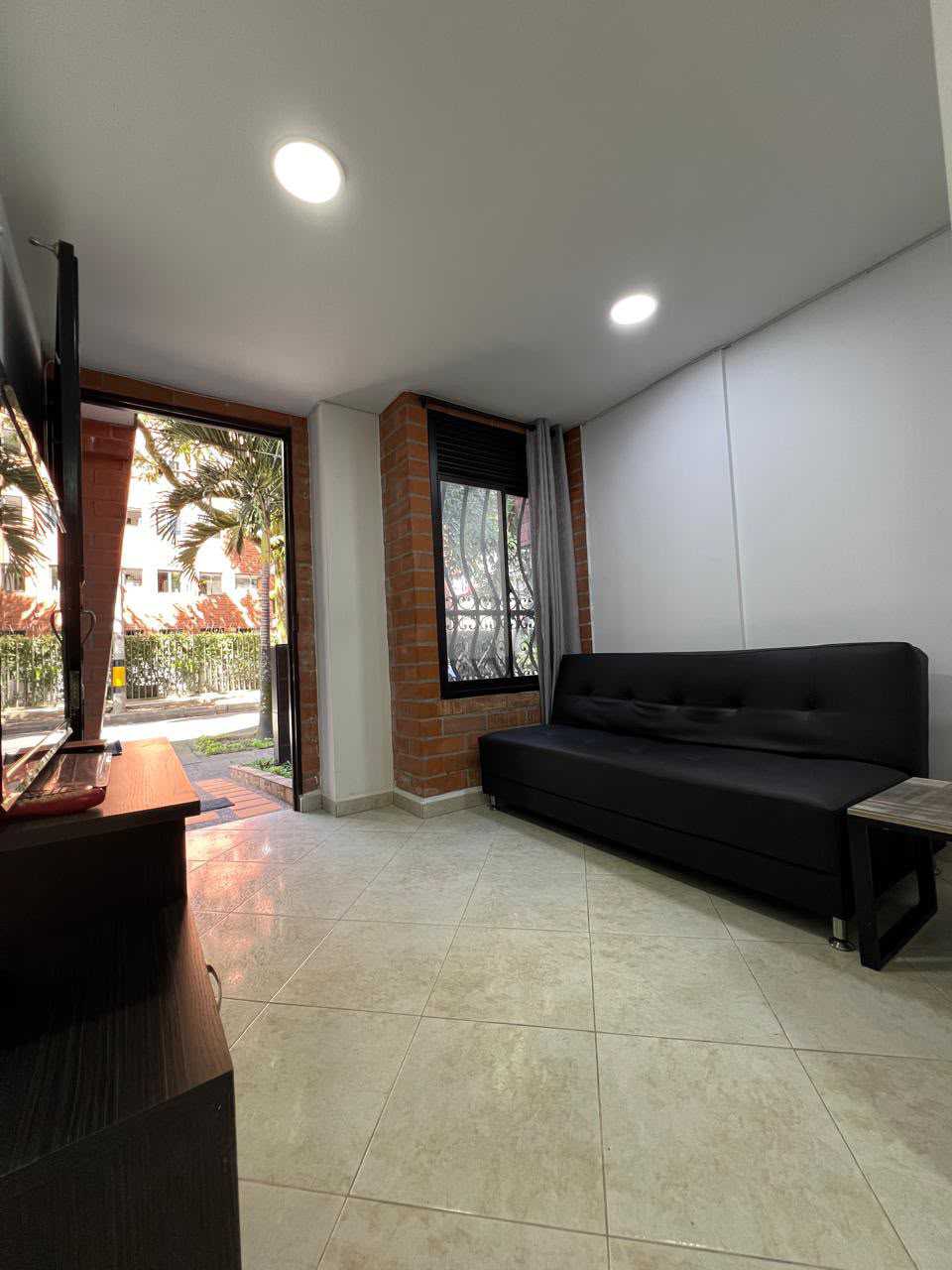 Apartaestudio en arriendo — APARTAMENTO AMOBLADO EN BELEN