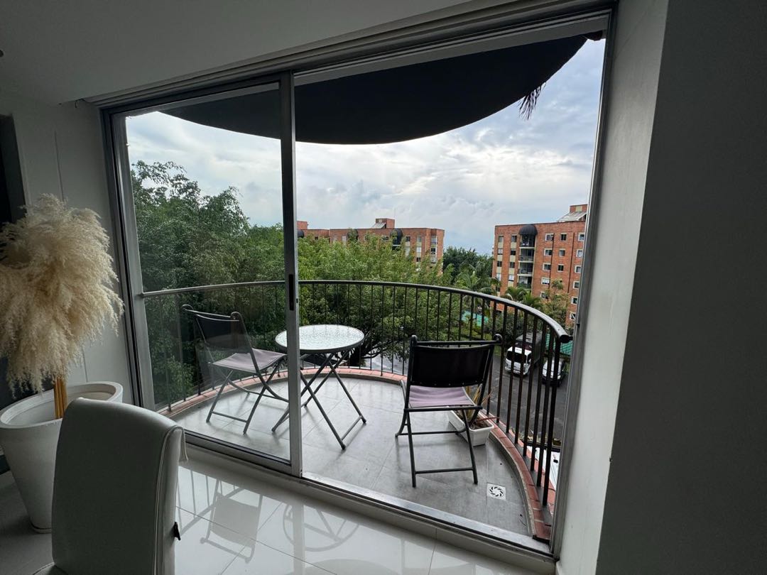 Apartamento amoblado en el poblado cerca al tesoro