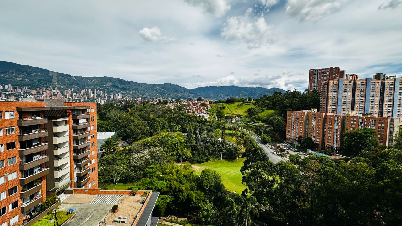 Apartamento amoblado en la mota