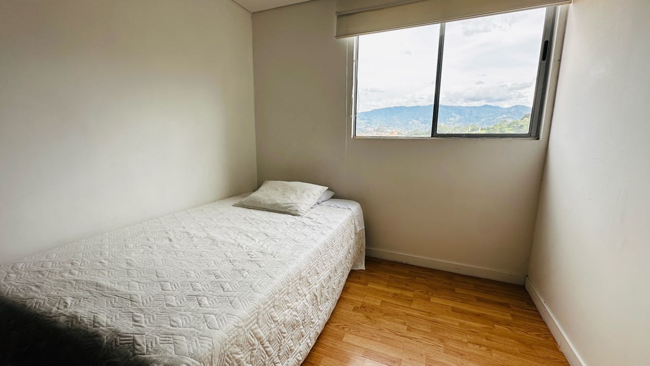 Apartamento amoblado en la mota