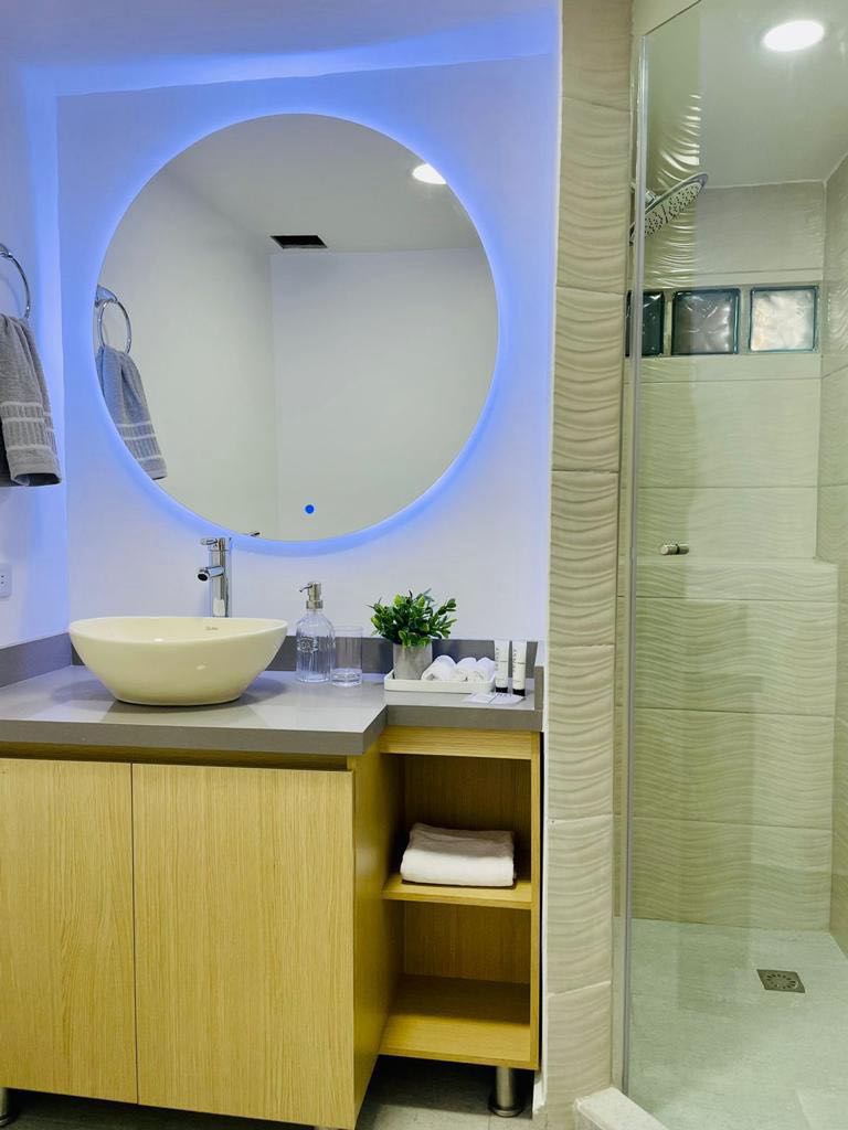 Apartamento amoblado en milla de oro