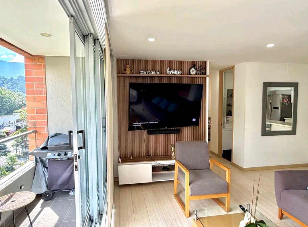 Apartamento Amoblado Intermedia Envigado cerca Terracina