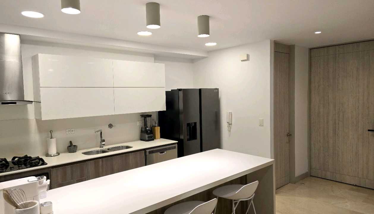 Apartamento amoblado Poblado cerca a Provenza LK2