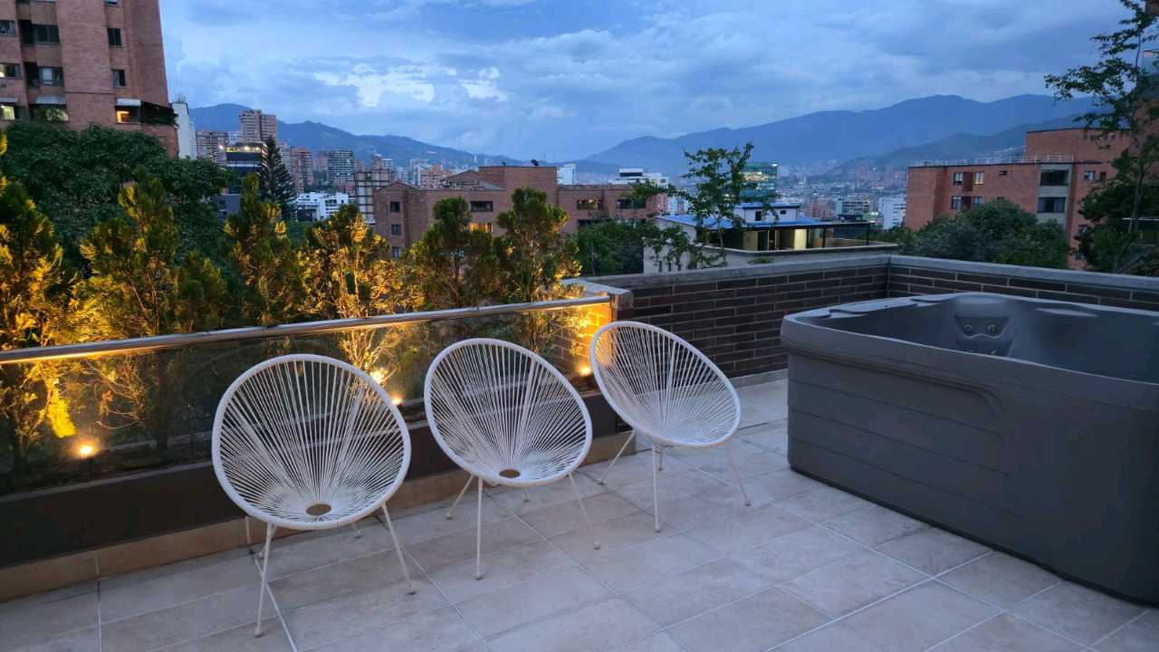 Apartamento amoblado Poblado cerca a Provenza LK2