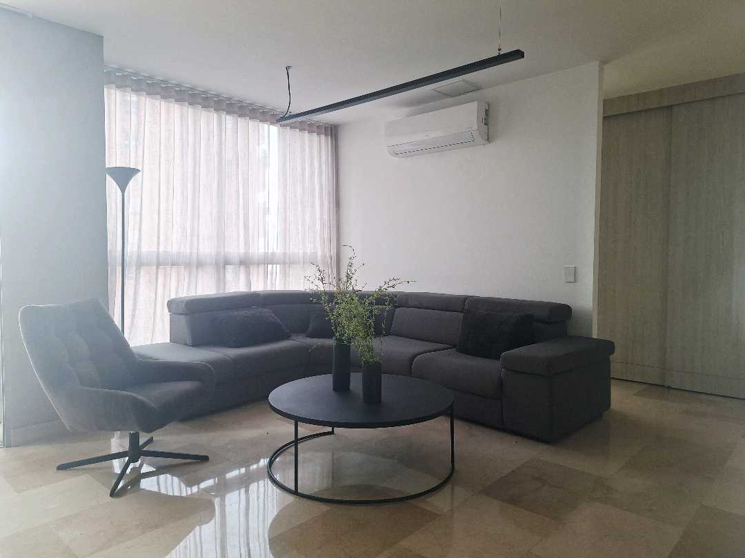 Apartamento arriendo  amoblado Poblado la Linde
