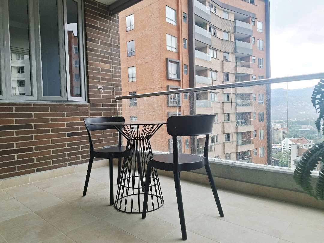 Apartamento arriendo  amoblado Poblado la Linde