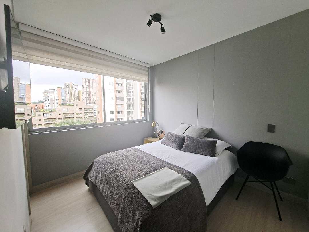 Apartamento arriendo  amoblado Poblado la Linde