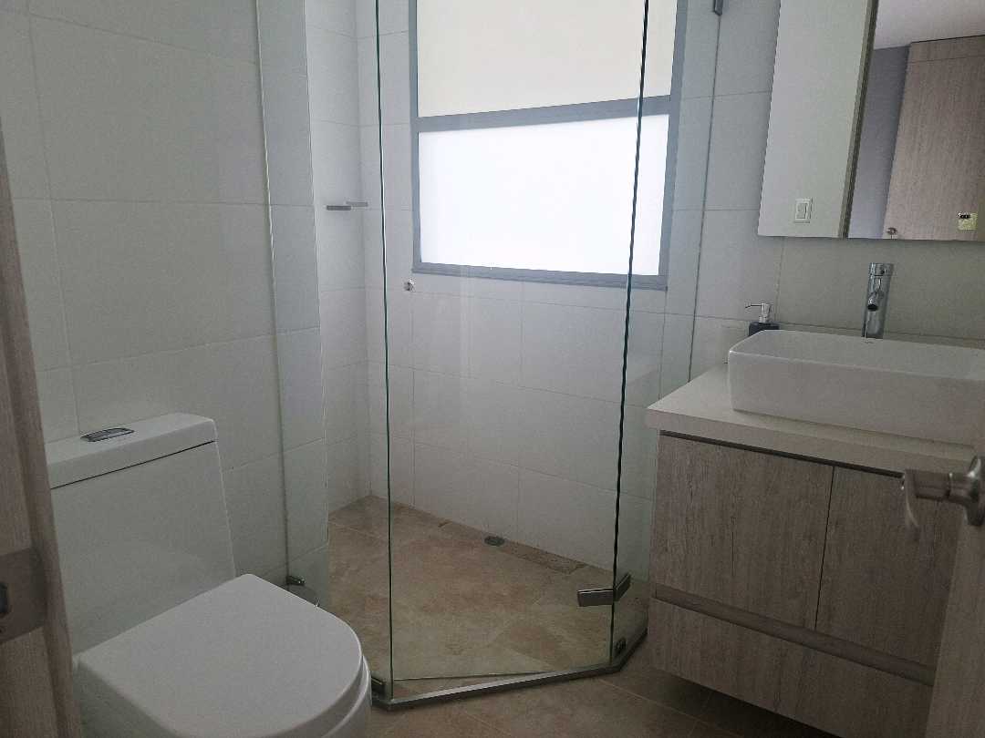 Apartamento arriendo  amoblado Poblado la Linde