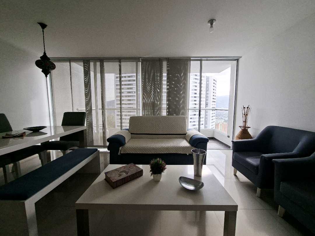 Apartamento amoblado Poblado Loma del Indio CT5