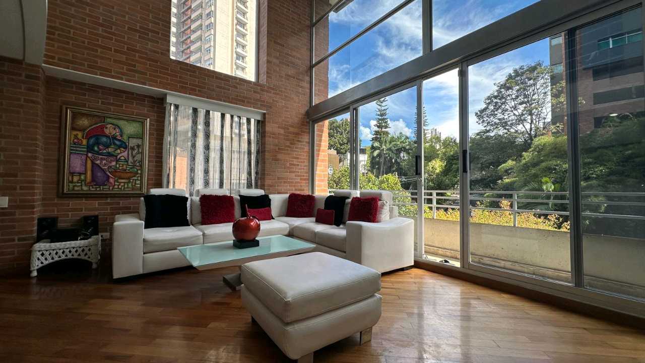 Apartamento amoblado Poblado TW8