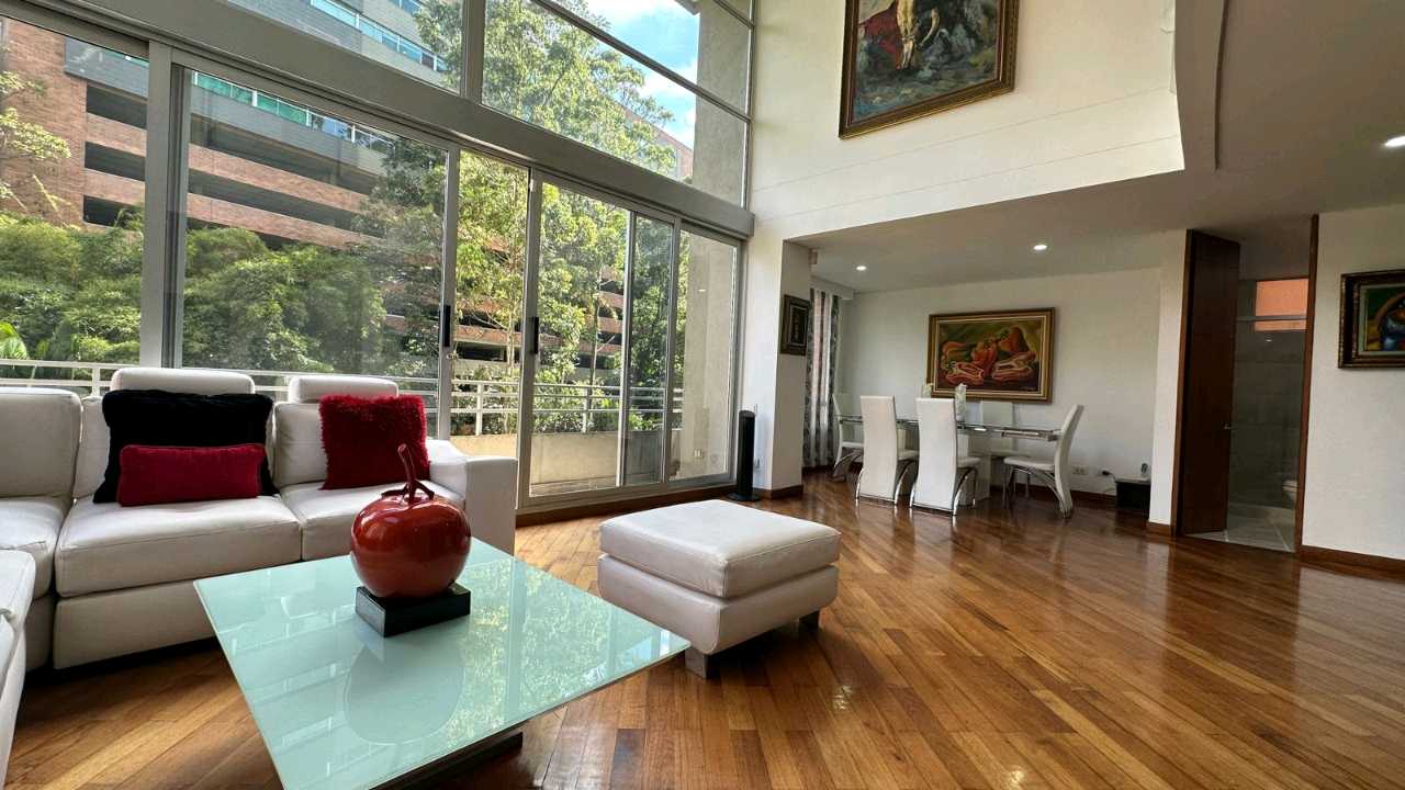 Apartamento amoblado Poblado TW8