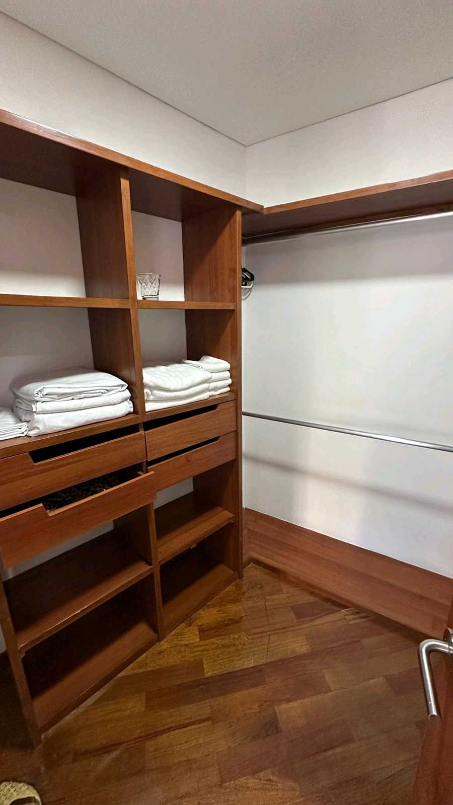 Apartamento amoblado Poblado TW8