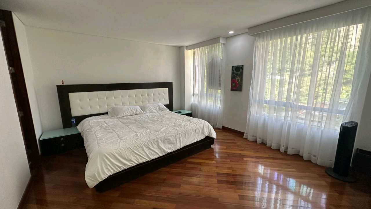 Apartamento amoblado Poblado TW8