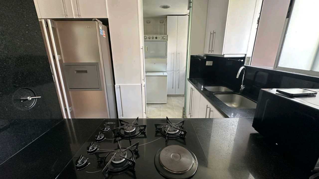 Apartamento amoblado Poblado TW8