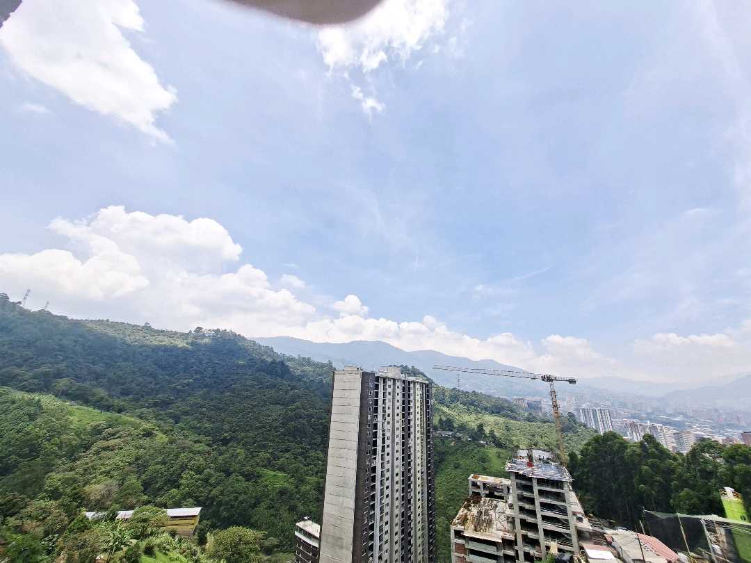 Apartamento amoblado Sabaneta MZ5 Loma de San José