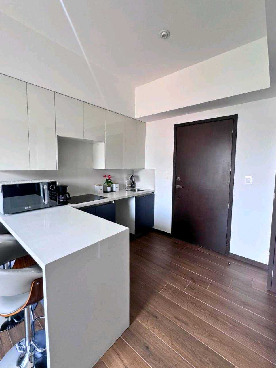 APARTAMENTO AMUEBLEDADO EN VENTA ???? Edificio Casa San Ignacio, Zona 10 - Image 2
