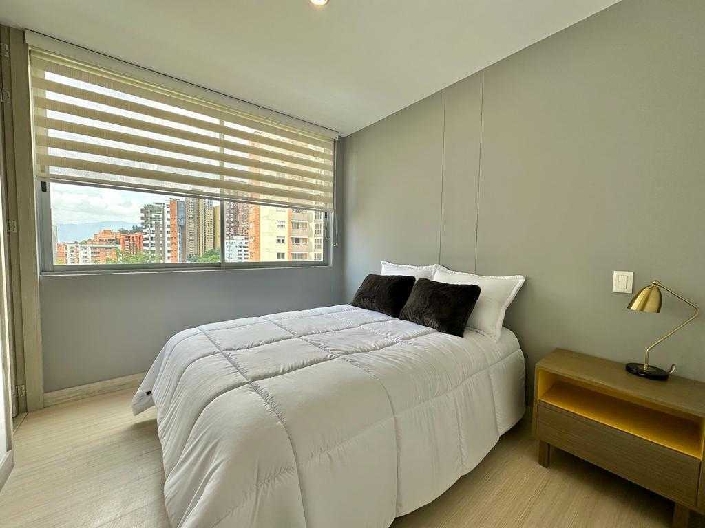 Apartamento arriendo  amoblado Poblado la Linde