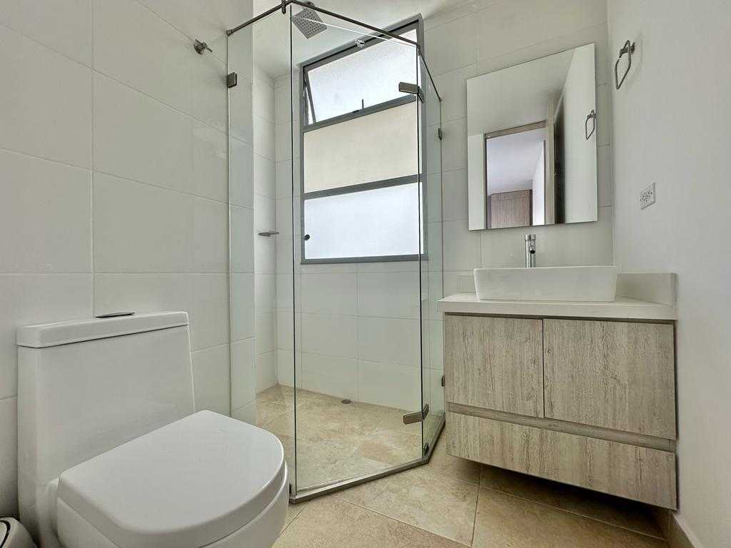 Apartamento arriendo  amoblado Poblado la Linde