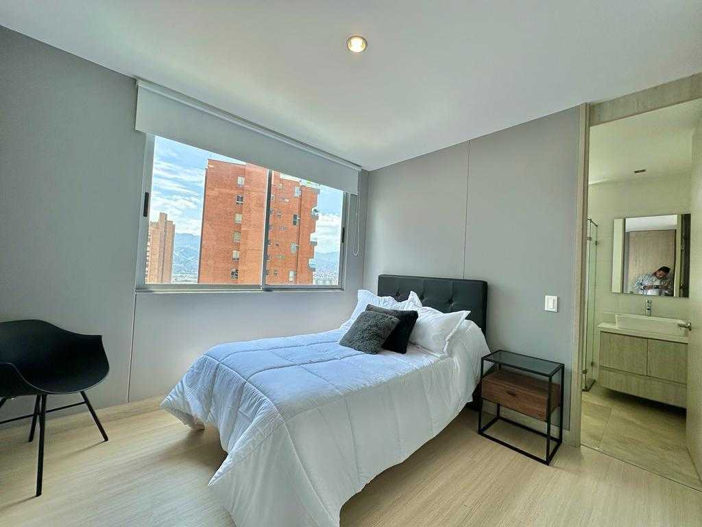 Apartamento arriendo  amoblado Poblado la Linde