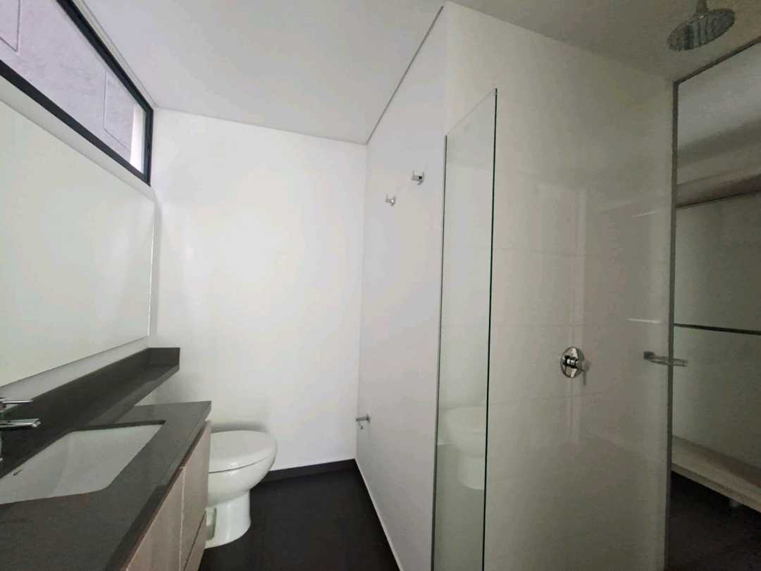 Apartamento arriendo cerca a Palmas MZ3