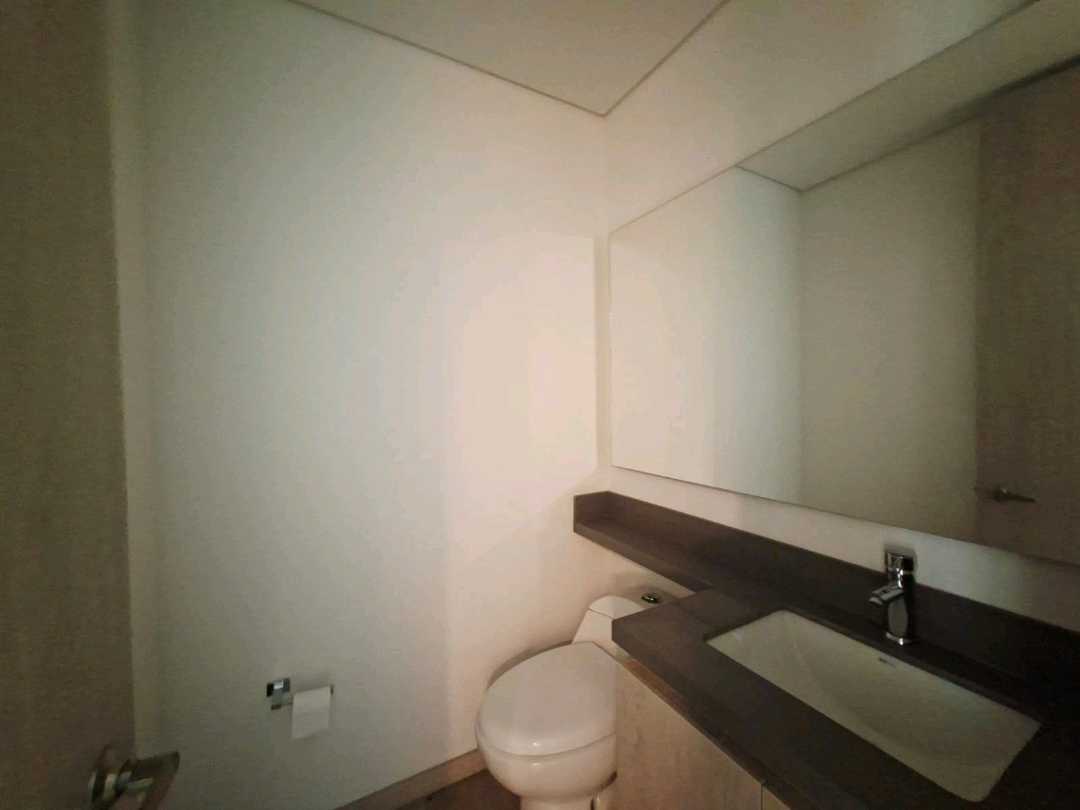 Apartamento arriendo cerca a Palmas MZ3