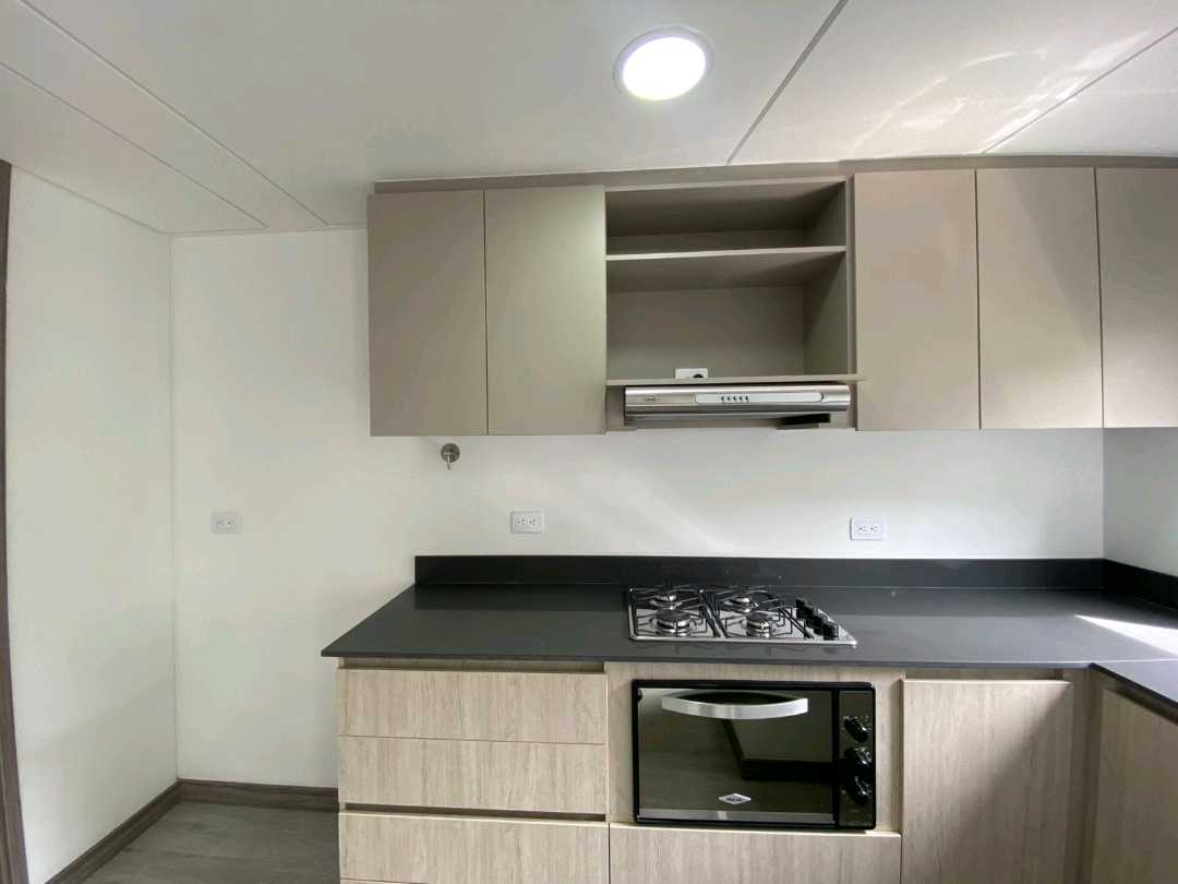 Apartamento arriendo en Poblado Palmas PC 10
