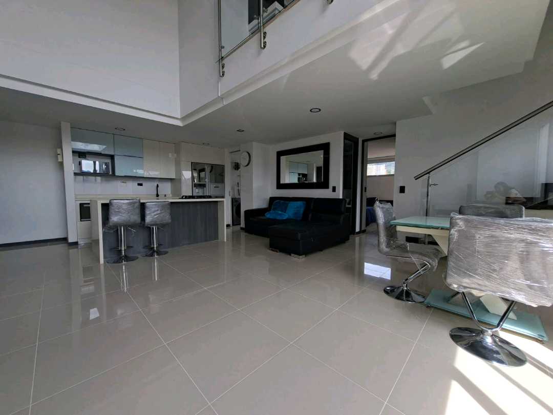 Apartamento Duplex amoblado Alto de Misael Envigado