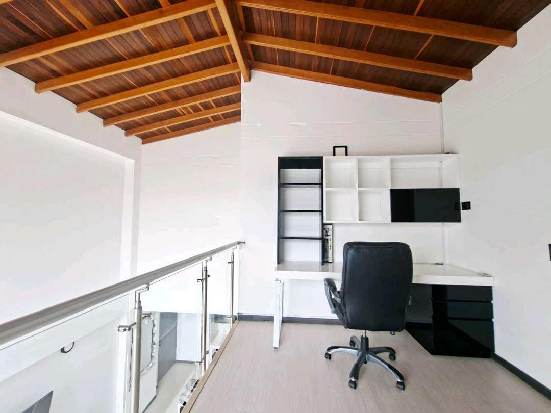 Apartamento Duplex amoblado Alto de Misael Envigado