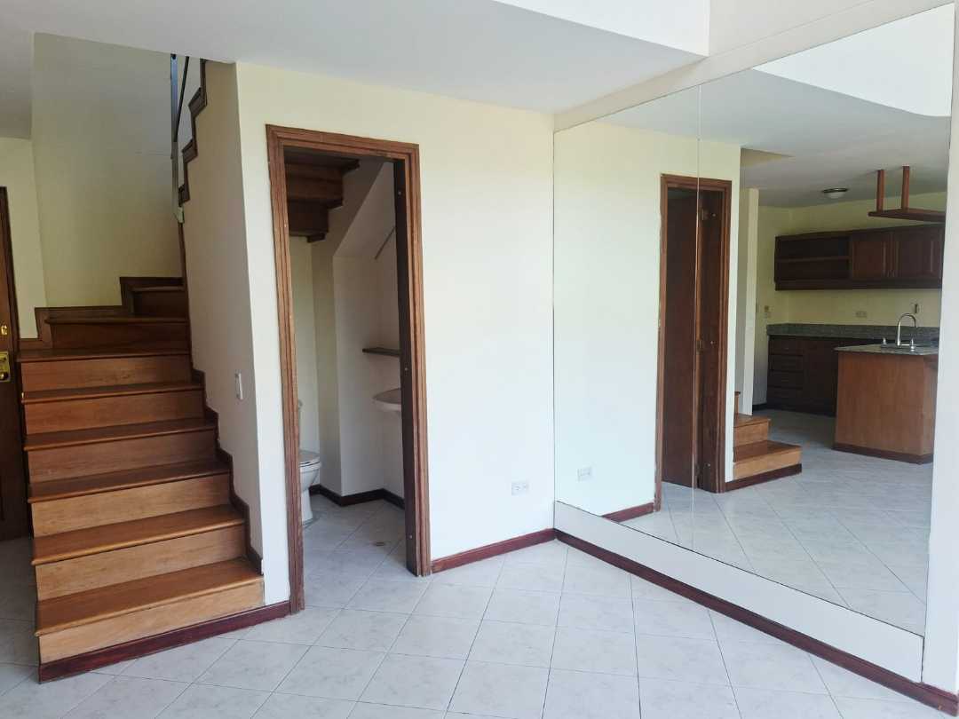 Apartamento duplex transversal inferior Poblado LV12
