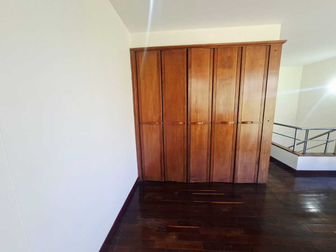 Apartamento duplex transversal inferior Poblado LV12