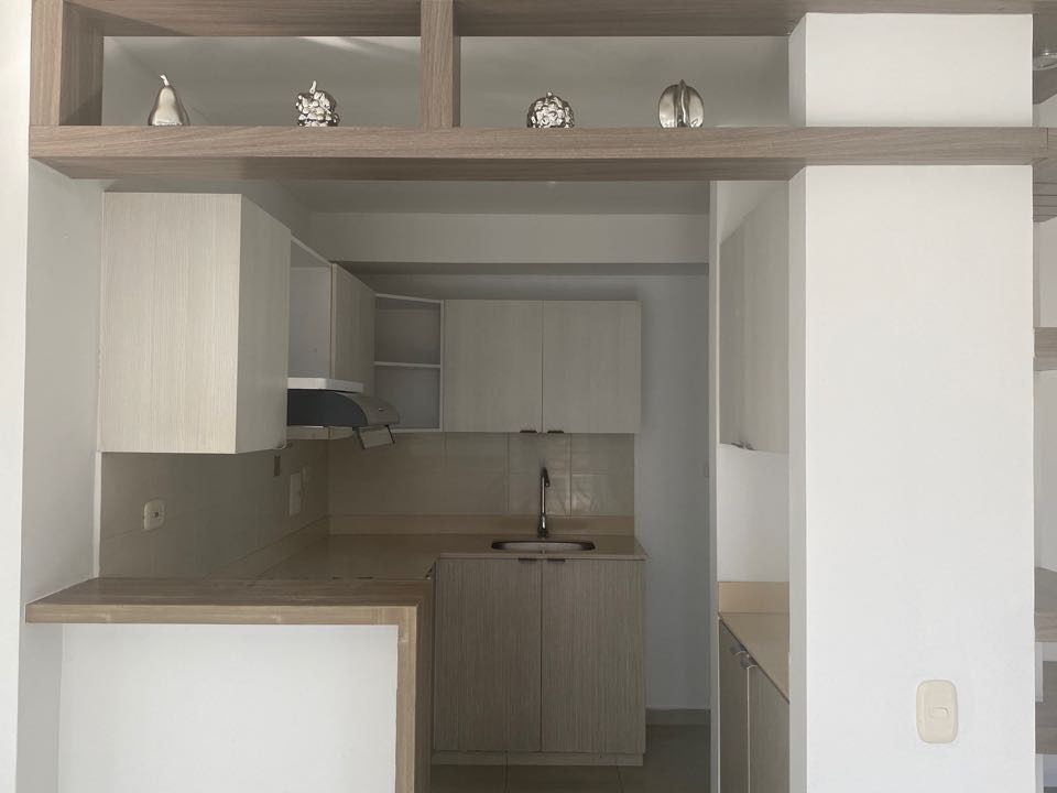 APARTAMENTO EN VENTA AL SUR CALI VALLE DEL LILI CR MONTEMADERO
