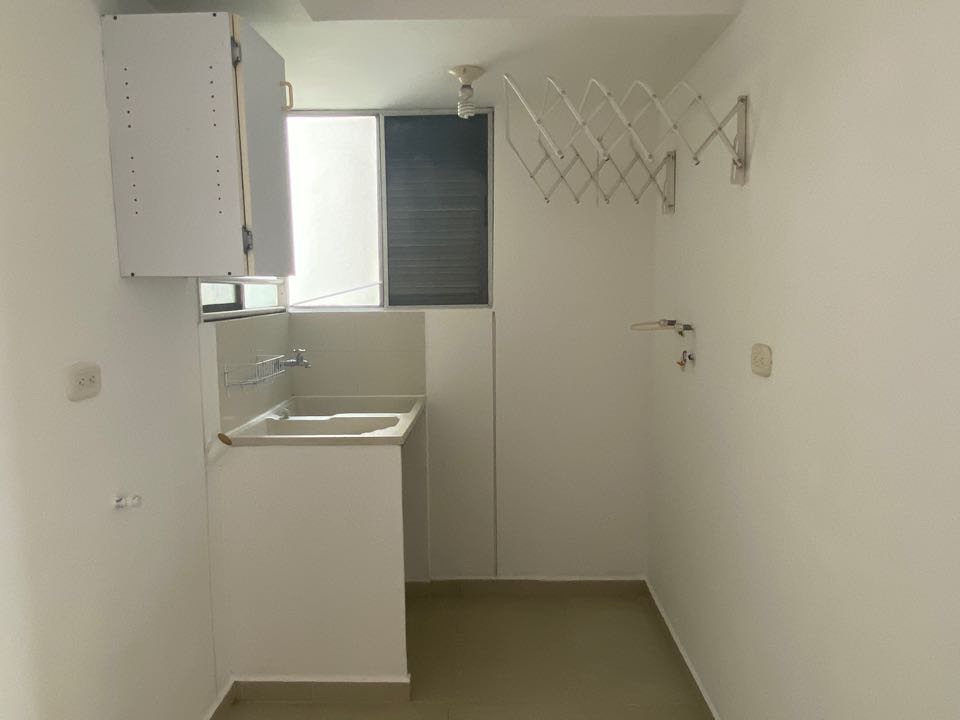 APARTAMENTO EN VENTA AL SUR CALI VALLE DEL LILI CR MONTEMADERO