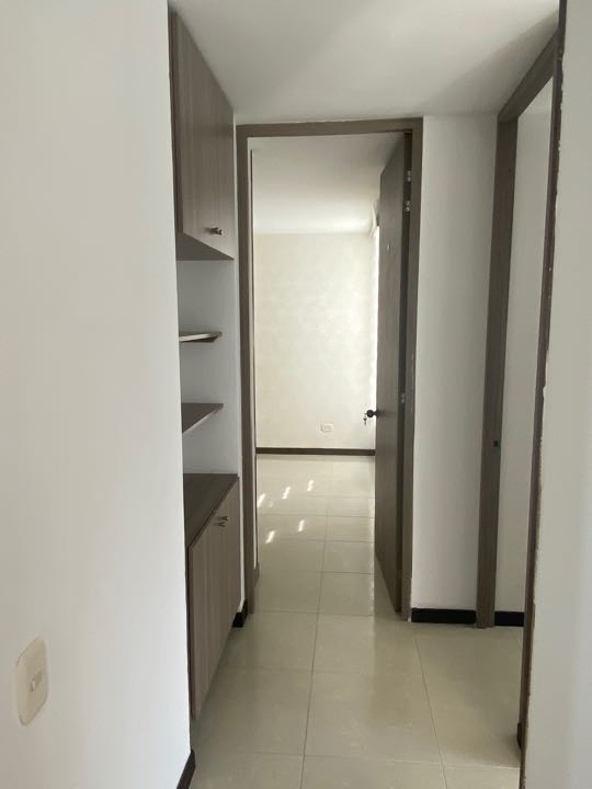APARTAMENTO EN VENTA AL SUR CALI VALLE DEL LILI CR MONTEMADERO
