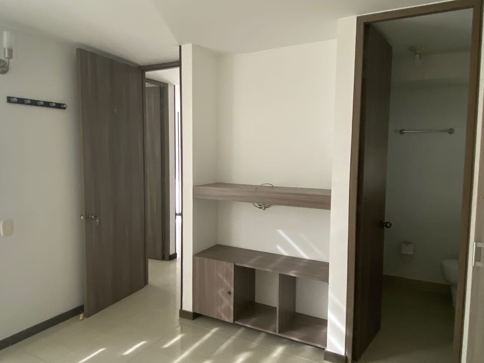 APARTAMENTO EN VENTA AL SUR CALI VALLE DEL LILI CR MONTEMADERO