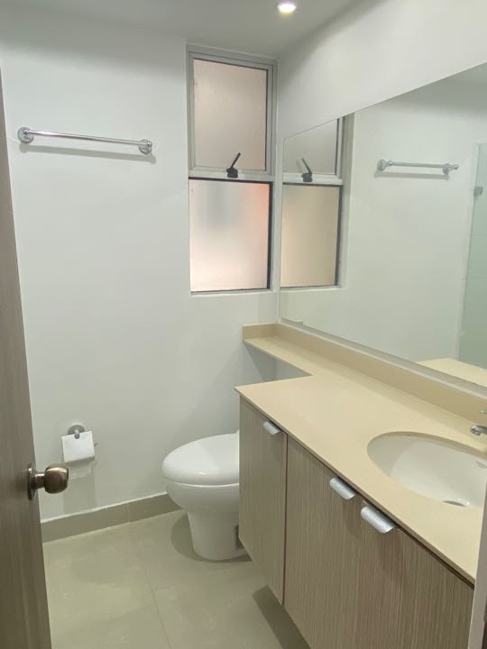 APARTAMENTO EN VENTA AL SUR CALI VALLE DEL LILI CR MONTEMADERO