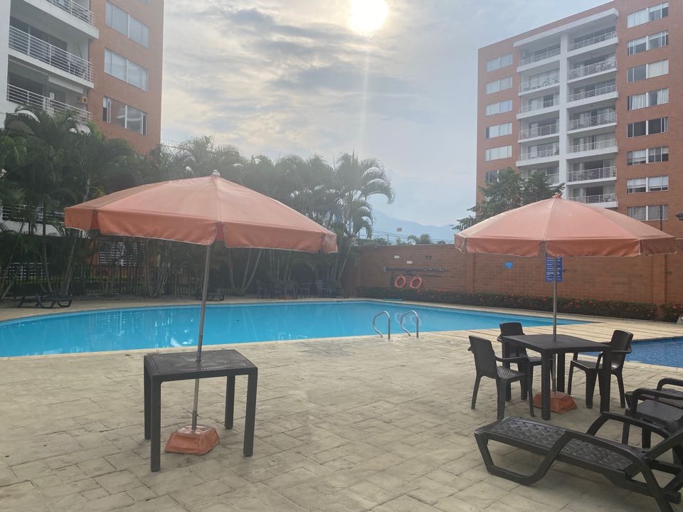 APARTAMENTO EN VENTA AL SUR CALI VALLE DEL LILI CR MONTEMADERO