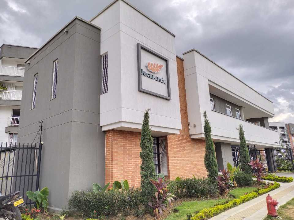 APARTAMENTO EN  VENTA  AL SUR DE CALI BOCHALEMA CR JACARANDA